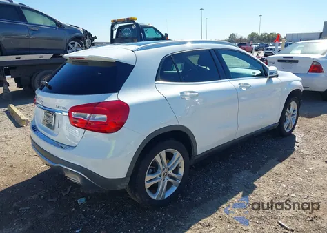 2020 Mercedes-Benz Gla 250 z USA, uszkodzony, nr VIN WDCTG4EB7LJ650138